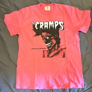 the Cramps graphic tee in pink